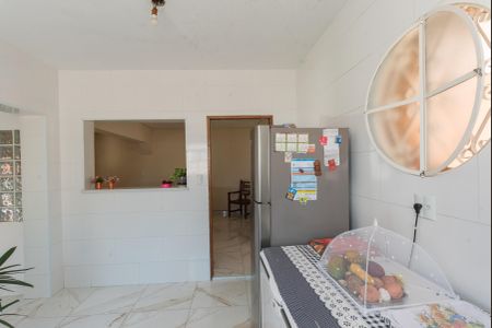 Casa à venda com 340m², 4 quartos e 4 vagas Casa à venda com 340m², 4 quartos e 4 vagasCozinha