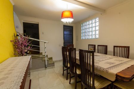 Casa à venda com 160m², 3 quartos e 2 vagasCopa
