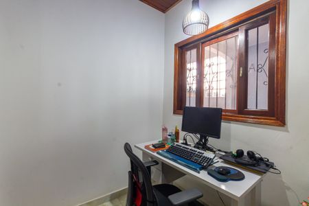 Casa à venda com 160m², 3 quartos e 2 vagasEscritório