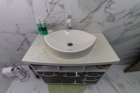 Casa à venda com 160m², 3 quartos e 2 vagasBanheiro 2