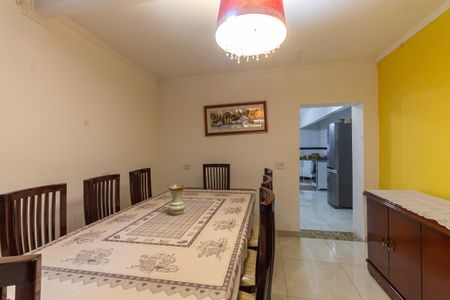 Casa à venda com 160m², 3 quartos e 2 vagasCopa