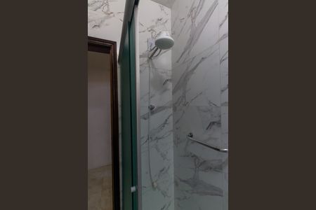 Casa à venda com 160m², 3 quartos e 2 vagasBanheiro 2