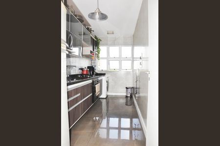 Apartamento à venda com 75m², 3 quartos e 1 vaga Apartamento à venda com 75m², 3 quartos e 1 vagaDetalhe - Cozinha e Área de Serviço