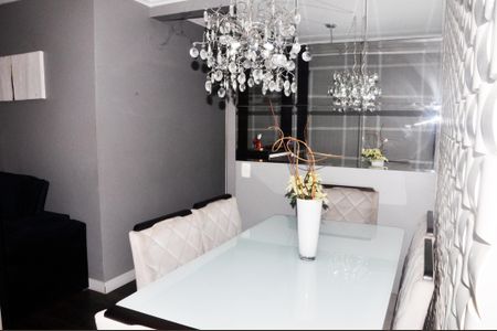 Apartamento à venda com 75m², 3 quartos e 1 vaga Apartamento à venda com 75m², 3 quartos e 1 vagaDetalhe - Sala de Jantar