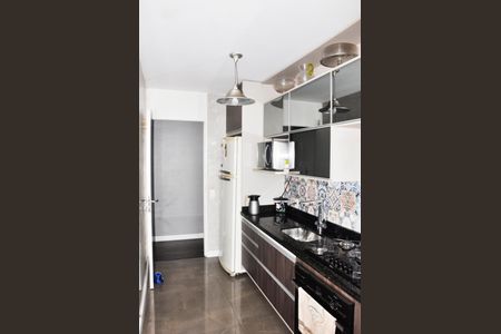 Apartamento à venda com 75m², 3 quartos e 1 vaga Apartamento à venda com 75m², 3 quartos e 1 vagaDetalhe - Cozinha e Área de Serviço