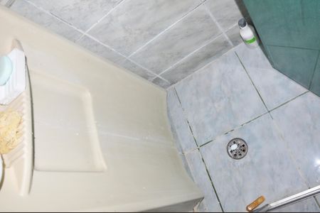 Apartamento à venda com 75m², 3 quartos e 1 vaga Apartamento à venda com 75m², 3 quartos e 1 vagaDetalhe - Banheiro Social