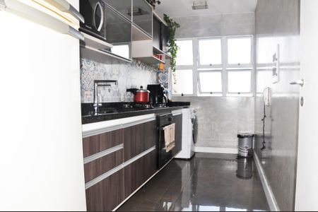 Apartamento à venda com 75m², 3 quartos e 1 vaga Apartamento à venda com 75m², 3 quartos e 1 vagaDetalhe - Cozinha e Área de Serviço