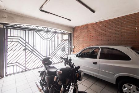 Casa à venda com 250m², 3 quartos e 2 vagas Casa à venda com 250m², 3 quartos e 2 vagasGaragem