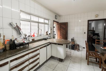 Casa à venda com 250m², 3 quartos e 2 vagas Casa à venda com 250m², 3 quartos e 2 vagasCozinha
