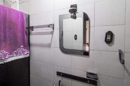 Casa à venda com 250m², 3 quartos e 2 vagas Casa à venda com 250m², 3 quartos e 2 vagasBanheiro da Suíte