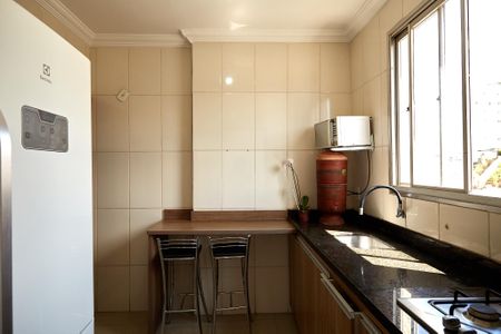 Apartamento à venda com 69m², 2 quartos e sem vagaCozinha