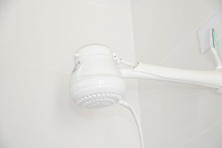 Casa de condomínio para alugar com 469m², 4 quartos e 8 vagasBanheiro de Serviço