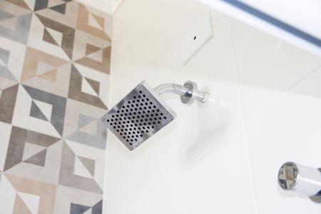 Casa de condomínio para alugar com 469m², 4 quartos e 8 vagasBanheiro