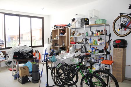 Casa de condomínio para alugar com 469m², 4 quartos e 8 vagasQuarto de Serviço