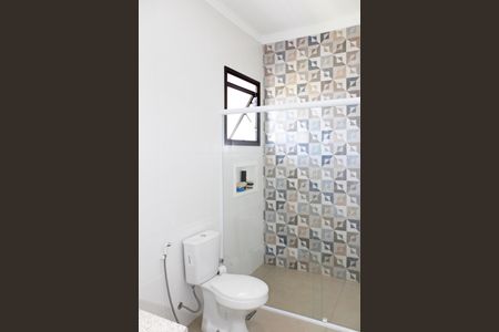 Casa de condomínio para alugar com 469m², 4 quartos e 8 vagasBanheiro