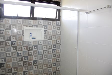 Casa de condomínio para alugar com 469m², 4 quartos e 8 vagasBanheiro