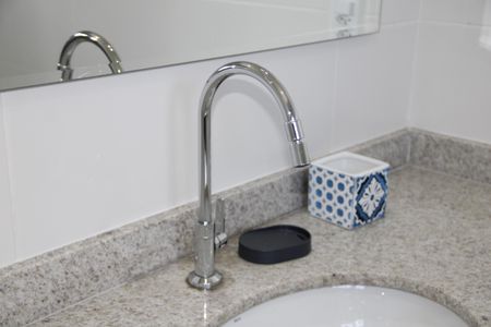 Casa de condomínio para alugar com 469m², 4 quartos e 8 vagasBanheiro