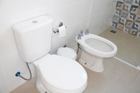 Casa de condomínio para alugar com 469m², 4 quartos e 8 vagasBanheiro