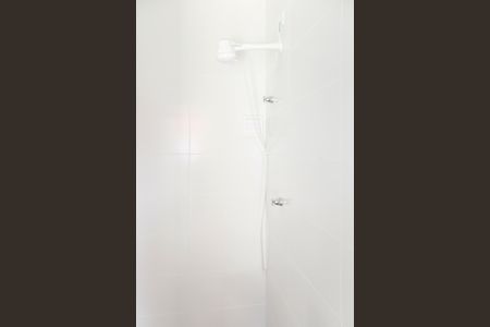 Casa de condomínio para alugar com 469m², 4 quartos e 8 vagasBanheiro de Serviço