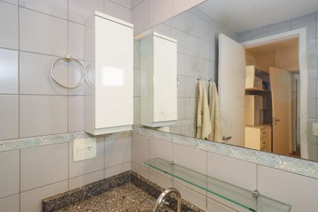 Apartamento à venda com 101m², 3 quartos e 2 vagasBanheiro da Suíte