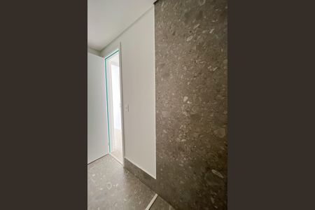 Apartamento à venda com 87m², 3 quartos e 2 vagas Apartamento à venda com 87m², 3 quartos e 2 vagasBanheiro Corredor