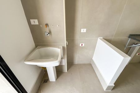 Apartamento à venda com 87m², 3 quartos e 2 vagas Apartamento à venda com 87m², 3 quartos e 2 vagasCozinha e Área de Serviço