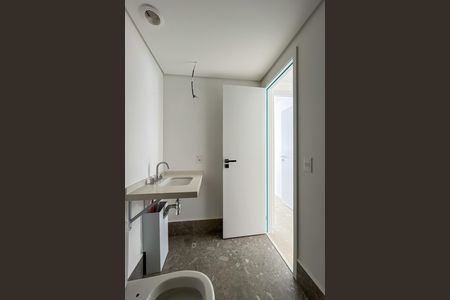 Apartamento à venda com 87m², 3 quartos e 2 vagas Apartamento à venda com 87m², 3 quartos e 2 vagasBanheiro Corredor