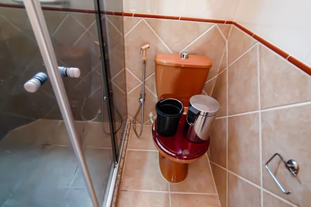 Casa de condomínio à venda com 250m², 4 quartos e 1 vagaBanheiro