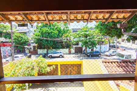 Casa de condomínio à venda com 250m², 4 quartos e 1 vagaSuíte