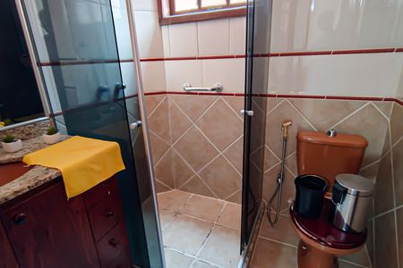 Casa de condomínio à venda com 250m², 4 quartos e 1 vagaBanheiro