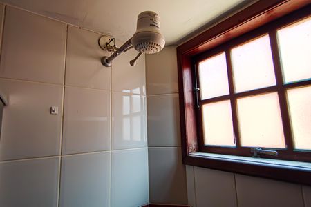 Casa de condomínio à venda com 250m², 4 quartos e 1 vagaBanheiro