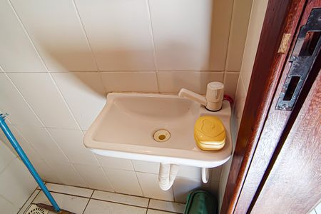 Casa de condomínio à venda com 250m², 4 quartos e 1 vagalavabo externo