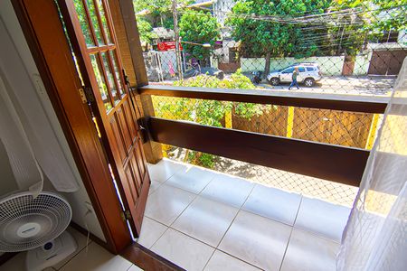 Casa de condomínio à venda com 250m², 4 quartos e 1 vagaSuíte