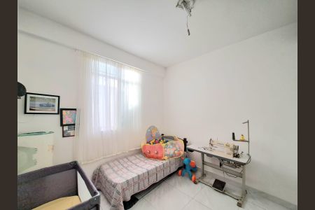 Casa à venda com 360m², 5 quartos e 6 vagasSuíte 2