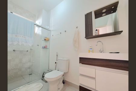 Casa à venda com 360m², 5 quartos e 6 vagasBanheiro Social
