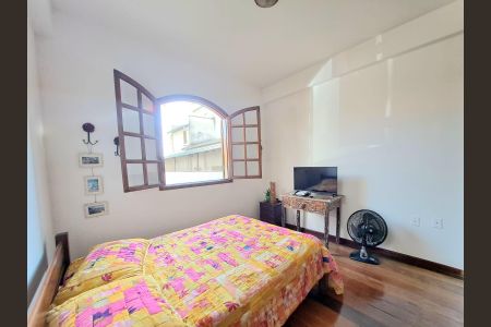 Casa à venda com 360m², 5 quartos e 6 vagasSuíte 1