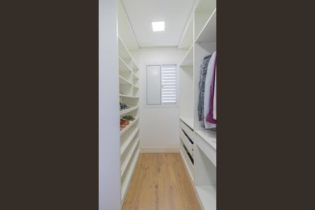 Casa para alugar com 109m², 3 quartos e 2 vagasCloset Suíte 2