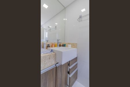 Casa para alugar com 109m², 3 quartos e 2 vagasBanheiro Suíte 2