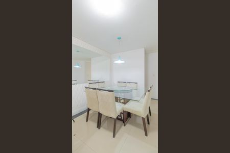 Casa para alugar com 109m², 3 quartos e 2 vagasSala