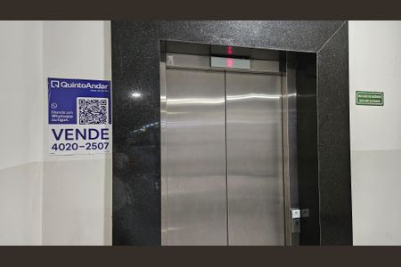 Apartamento à venda com 109m², 2 quartos e 2 vagasPlaquinha