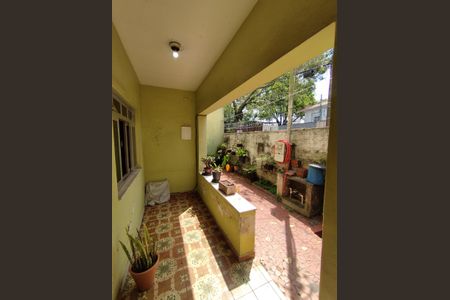 Casa à venda com 167m², 2 quartos e 1 vaga Casa à venda com 167m², 2 quartos e 1 vagaQuintal