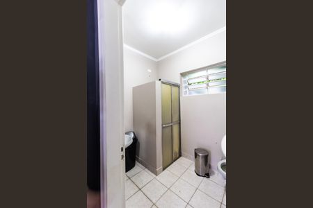 Casa à venda com 350m², 3 quartos e 4 vagas Casa à venda com 350m², 3 quartos e 4 vagasBanheiro