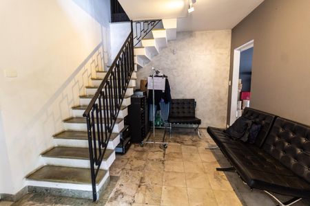 Casa à venda com 350m², 3 quartos e 4 vagas Casa à venda com 350m², 3 quartos e 4 vagasHall de entrada