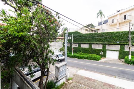 Casa à venda com 350m², 3 quartos e 4 vagas Casa à venda com 350m², 3 quartos e 4 vagasVista do Quarto 2