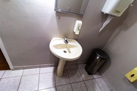 Casa à venda com 350m², 3 quartos e 4 vagas Casa à venda com 350m², 3 quartos e 4 vagasLavabo Superior