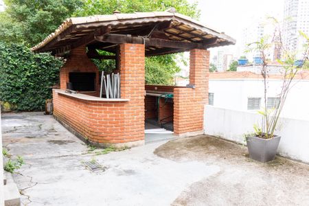 Casa à venda com 350m², 3 quartos e 4 vagas Casa à venda com 350m², 3 quartos e 4 vagasChurrasqueira