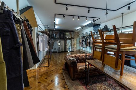 Casa à venda com 350m², 3 quartos e 4 vagas Casa à venda com 350m², 3 quartos e 4 vagasSala 1