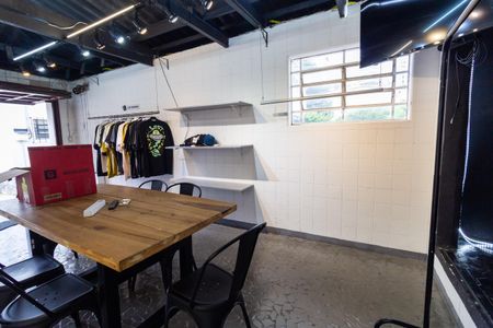 Casa à venda com 350m², 3 quartos e 4 vagas Casa à venda com 350m², 3 quartos e 4 vagasGaragem Coberta