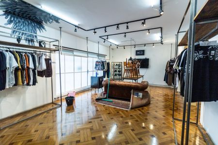 Casa à venda com 350m², 3 quartos e 4 vagas Casa à venda com 350m², 3 quartos e 4 vagasSala 1