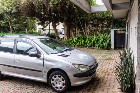 Casa à venda com 350m², 3 quartos e 4 vagas Casa à venda com 350m², 3 quartos e 4 vagasGaragem Frente